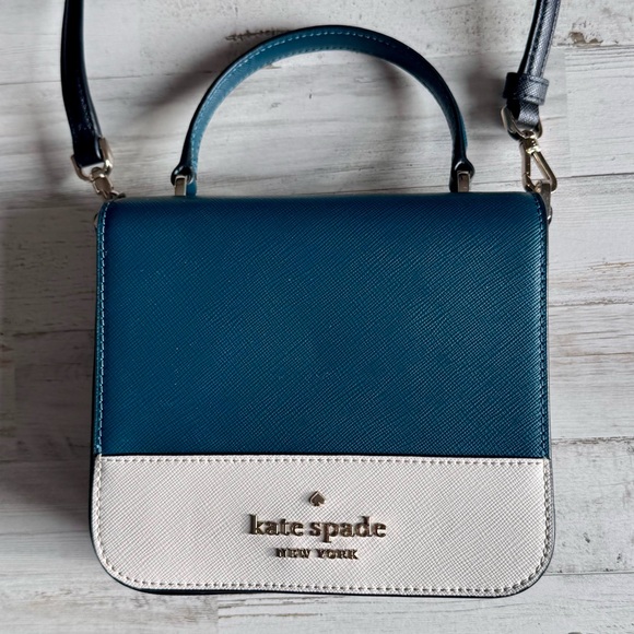 kate spade Handbags - Kate Spade Teal and Cream Leather Crossbody Bag
